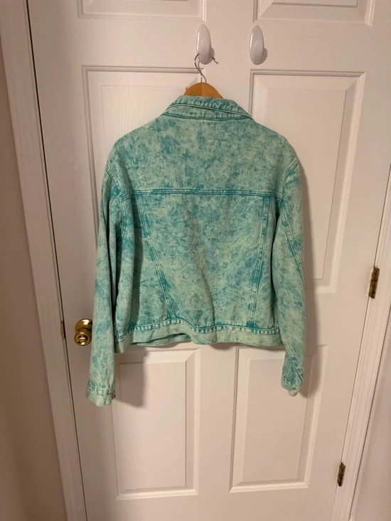 🌷 NWT ‘POL’  Acid-Wash Denim Jacket - Picture 5 of 5